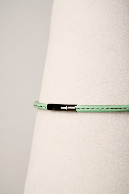 The Peek-A-Boo | Leather BDSM Day Collar